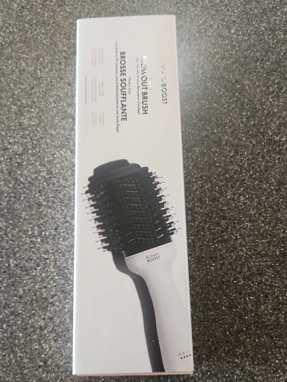 BondiBoost White Blowout Brush for Smooth Styling